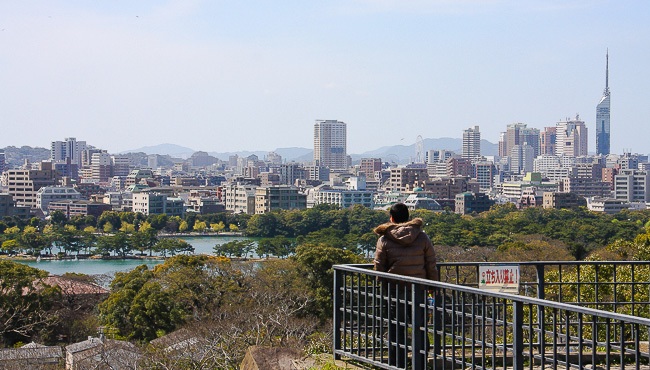 Fukuoka - Fukuoka Travel Guide - Fukuoka (ç¦å²¡) is Kyushu's largest and one of Japan's ten most populated cities.   Because of its closeness to the Asian mainland (closer to Seoul than to Tokyo),Â ...