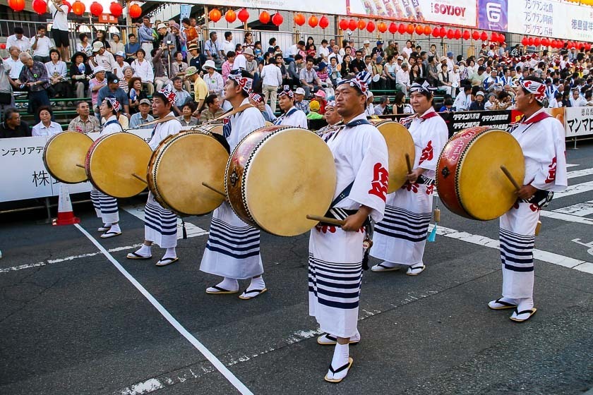 Home Delivery by japan-guide.com - Traditional musical instruments: Taiko