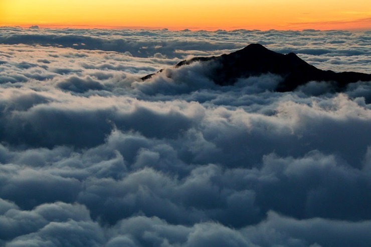 Among the Peaks - Japan's ultimate Alps hike: The Kamikochi-Yari-Hotaka ...