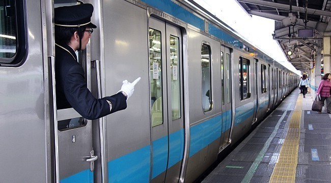 Resultado de imagem para japanese train