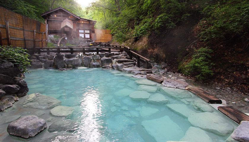 Japanese Hot Springs Retreat-cen.