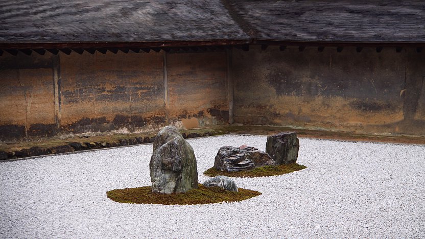 japanese rock gardens