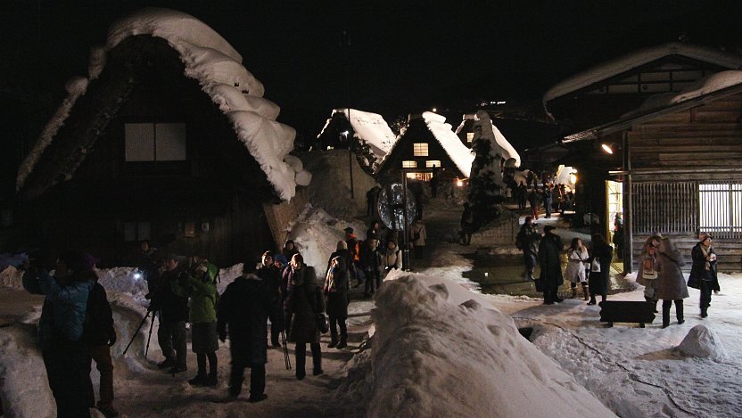 shirakawa go light up tour