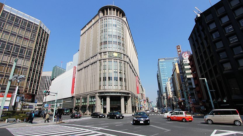 Inside a Huge Japanese Shopping Mall 