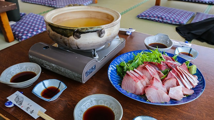 Japanese hot pot dishes (nabe)