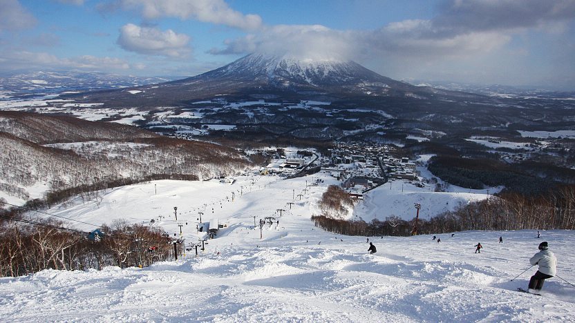 2. Niseko, Hokkaido (Japan)