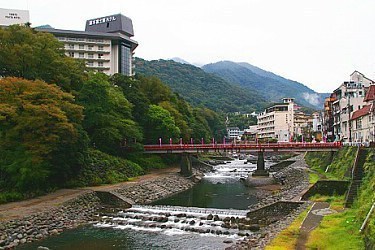 japanese onsen tour