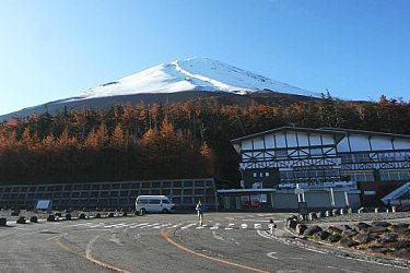 tourist mount fuji