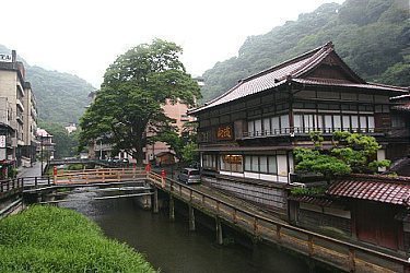 japanese onsen tour